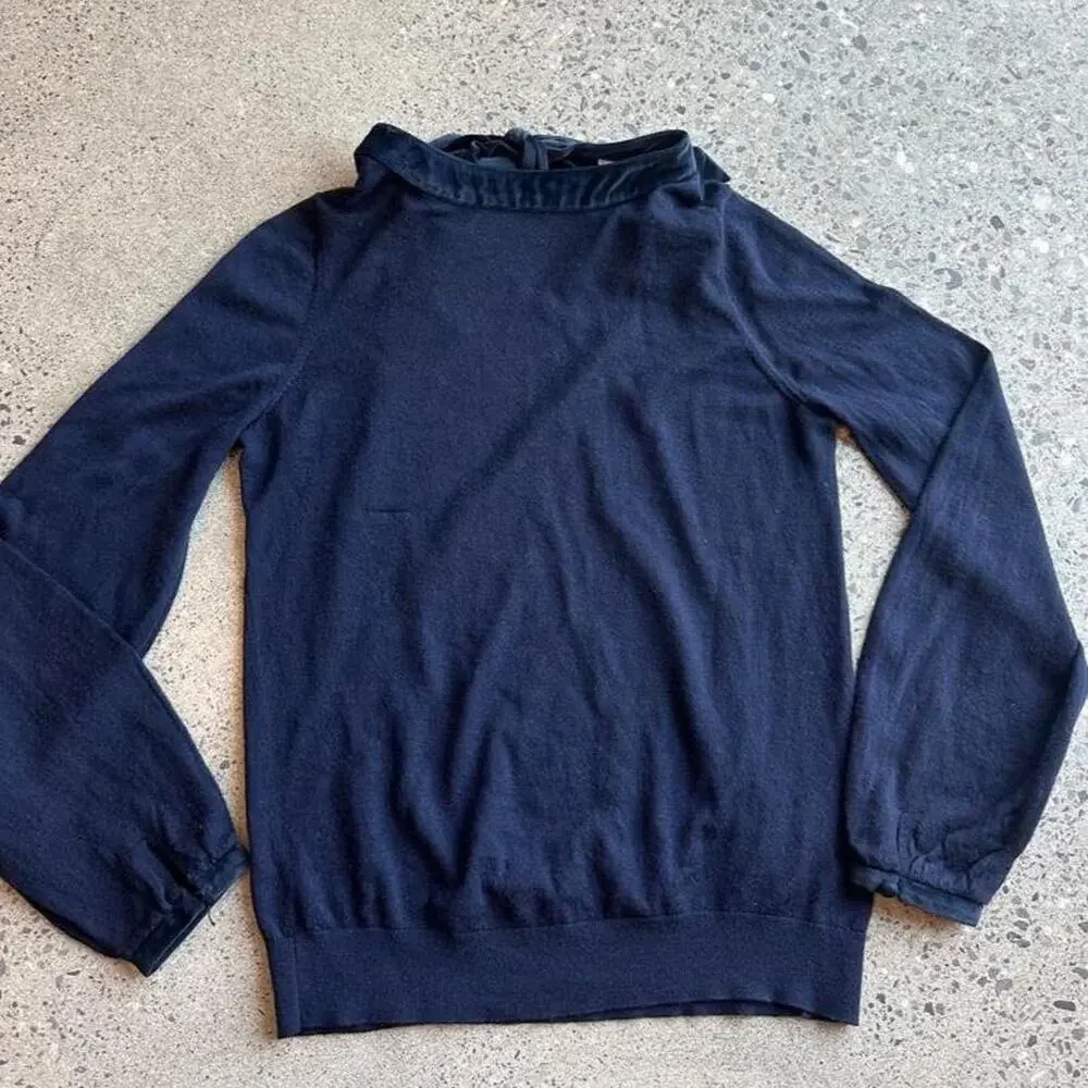 Boden women’s 8 sweater navy wool blue tie velvet neck in the back sweater